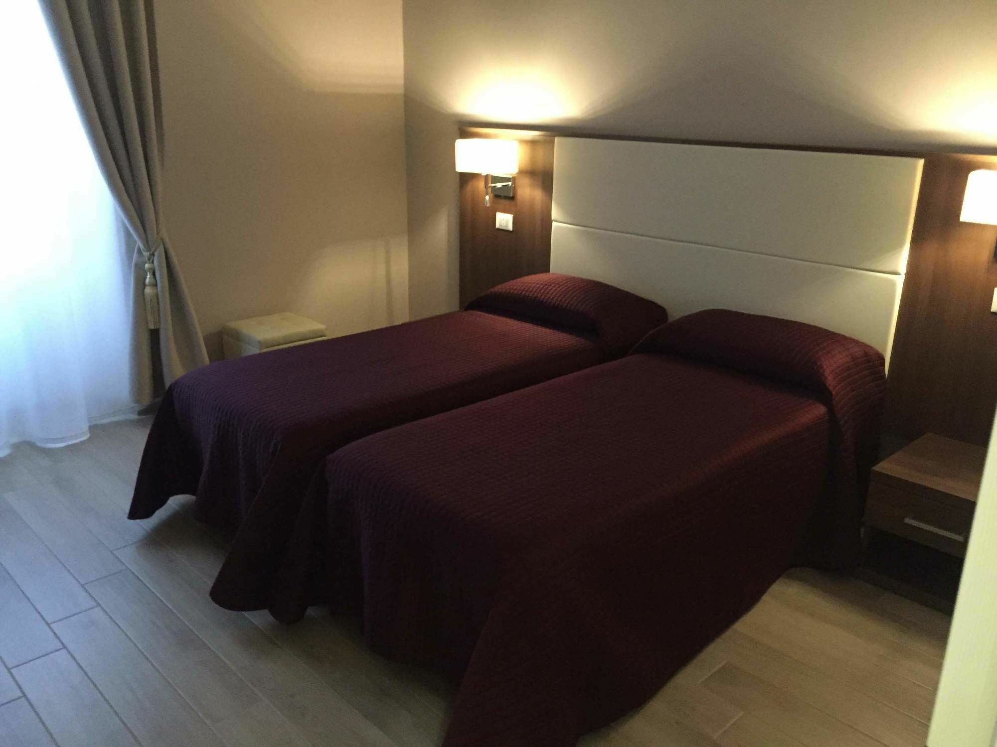 Archi Di Roma Guest House Екстер'єр фото